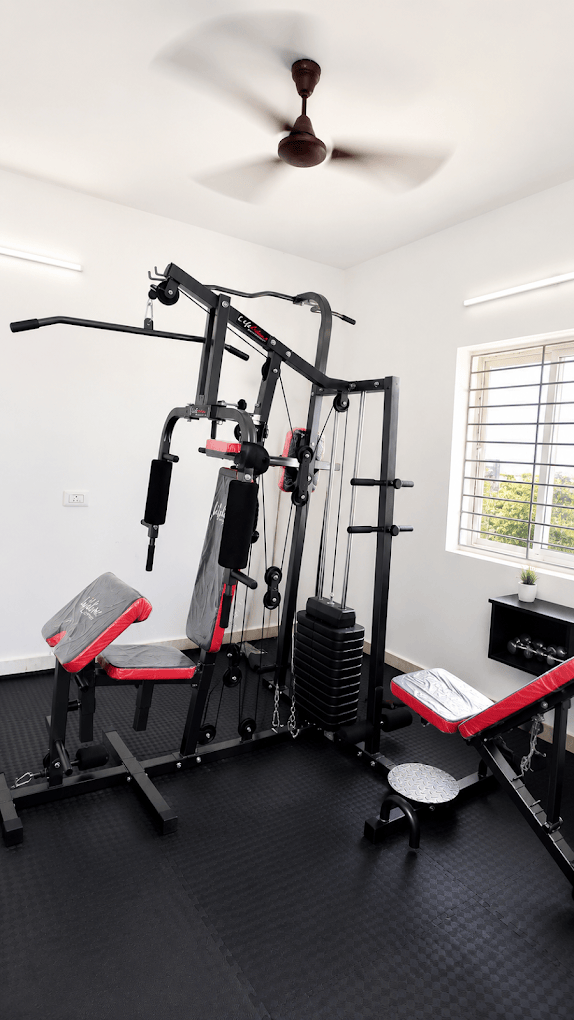 Strength training equipment at Xion 16 Men’s PG, Siruseri SIPCOT